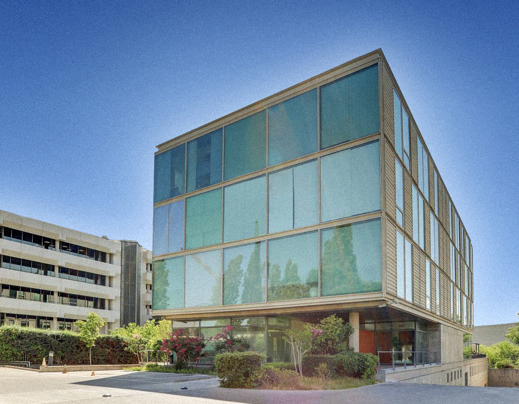 trekkor-pcture-new-office-03